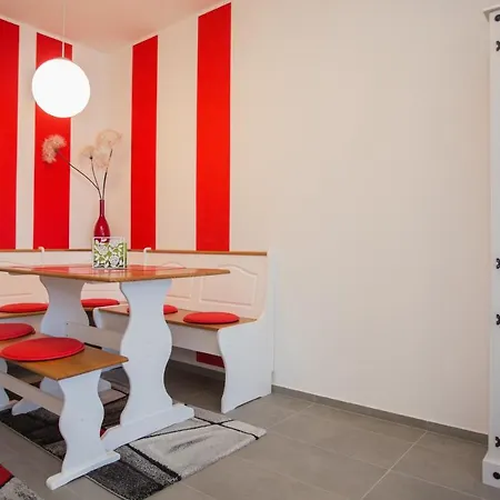 Welcome In - In Niedersfeld-winterberg Met Balkon, Mooi Uitzicht En Berging Winterberg