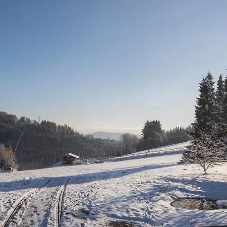 Welcome In - 66-b 'mountainside' In Niedersfeld-winterberg Mit Balkon, Schöner Aussicht Und Abstellraum